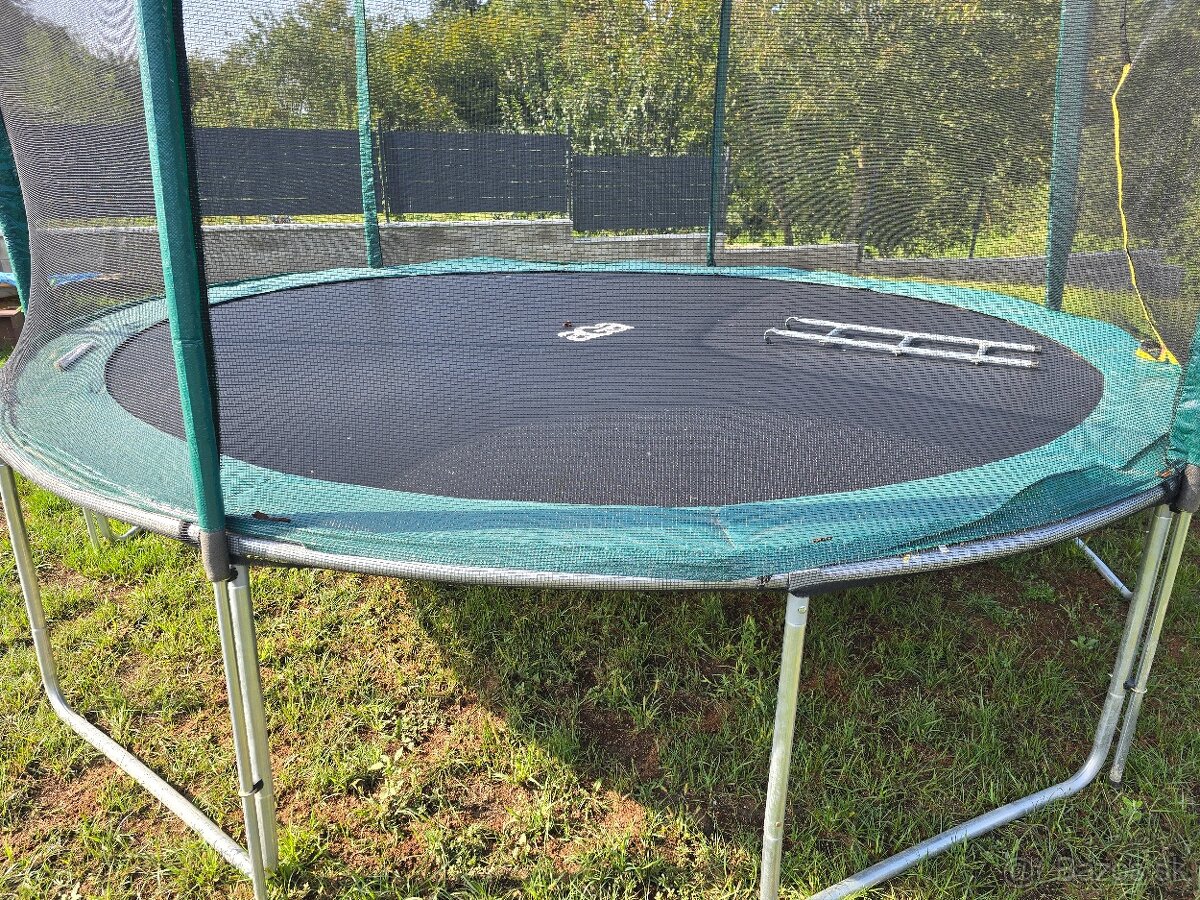 Trampolina