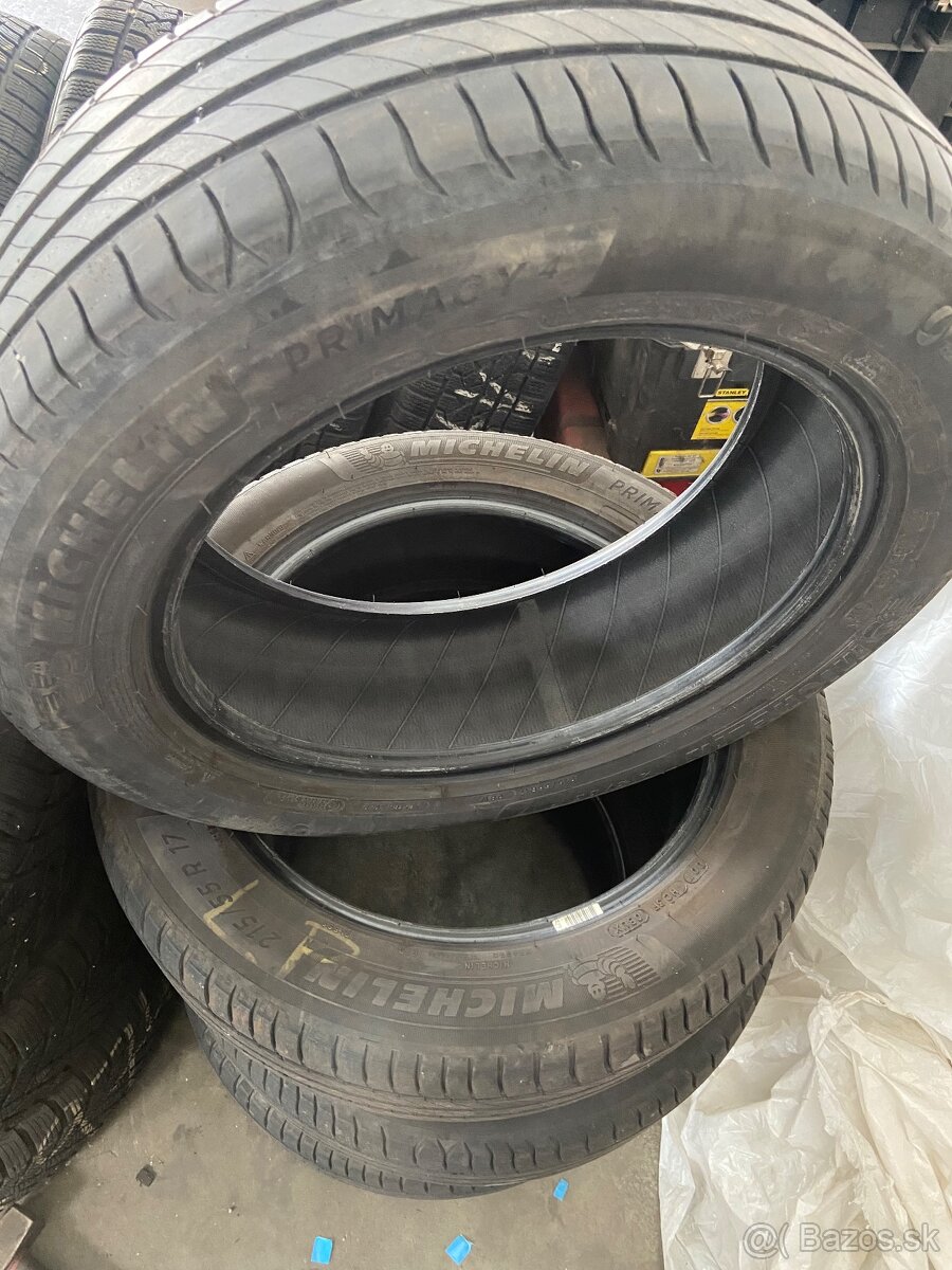 215/55 r17