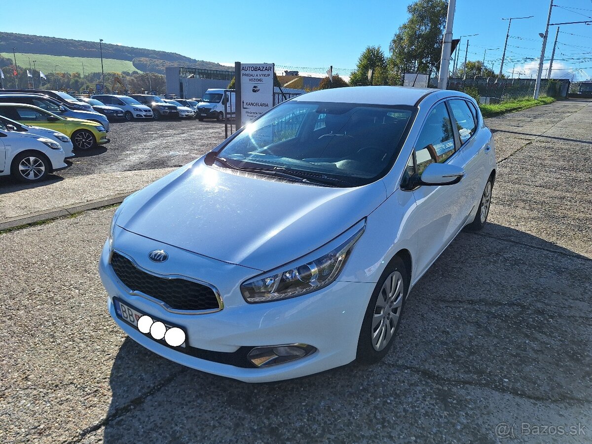 Kia Ceed 1.6 CRDi LX/Silver