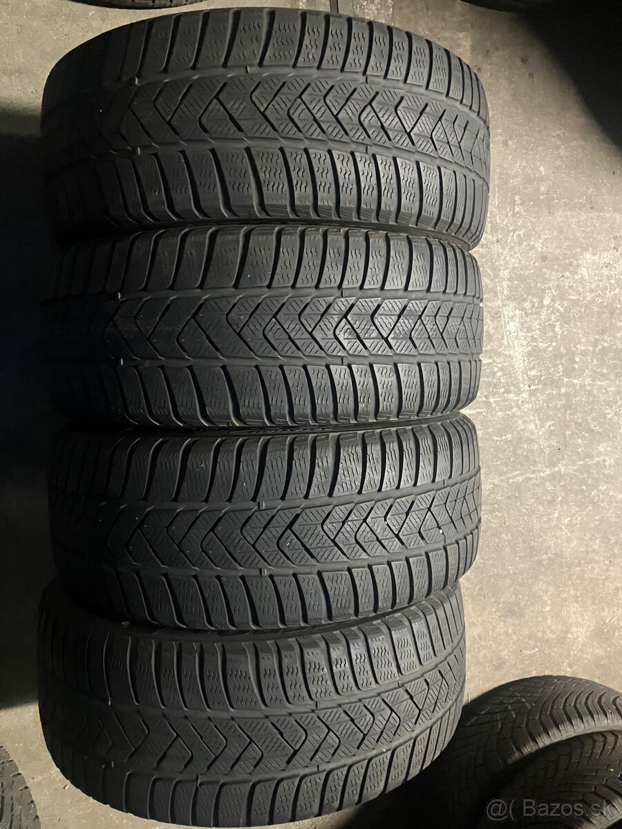 Pirelli 225/45 R17 zimné