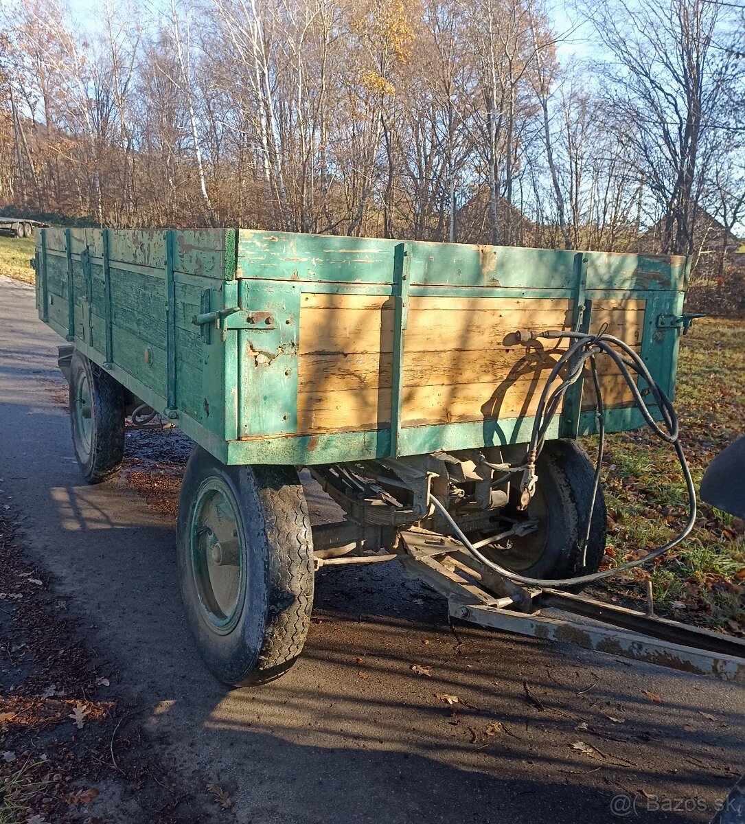 Vyklapacia vlečka poľska s platnými dokladmi 3,5t