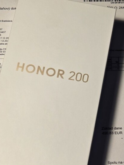 HONOR 200