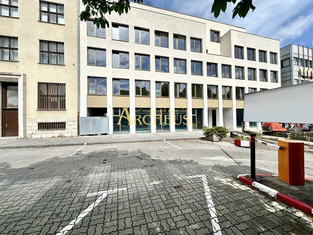 NÁJOM: KOMERČNÝ PRIESTOR 132 m2, NOVOSTAVBA, CENTRUM, PREŠOV