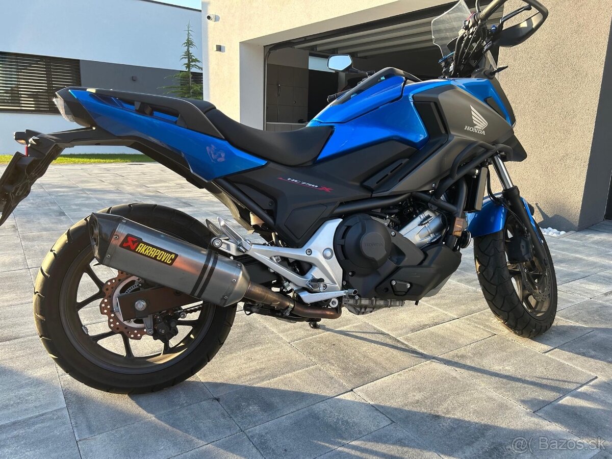 Honda NC 750X ABS, automat, 8 414 km, top vybava