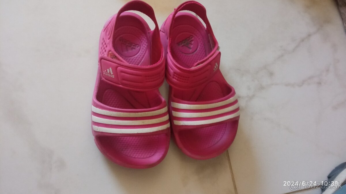 Adidas sandále