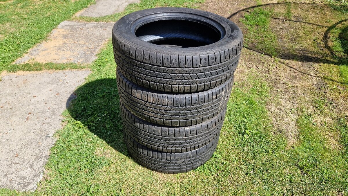 Zimné pneu Continetnal 235/55 R19