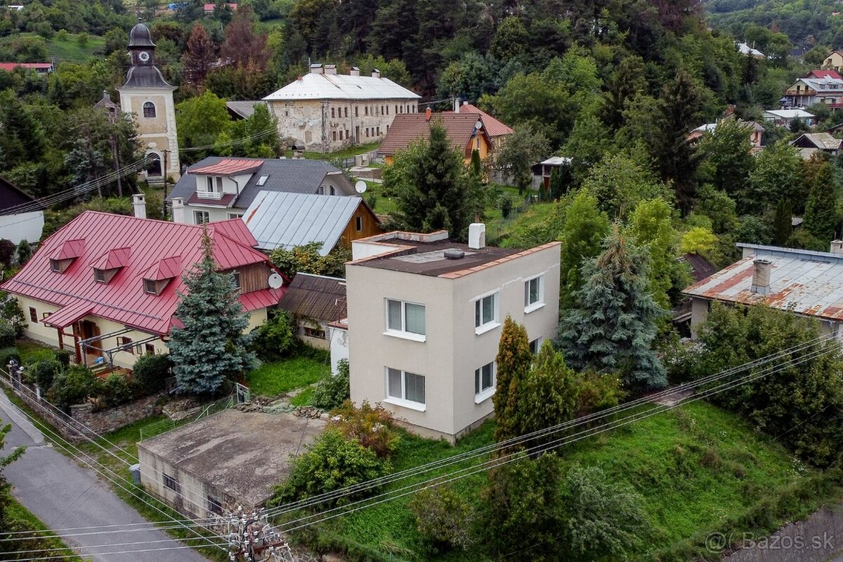 REZERVOVANÉ Ponúkame Vám exkluzívne na predaj rodinný dom po