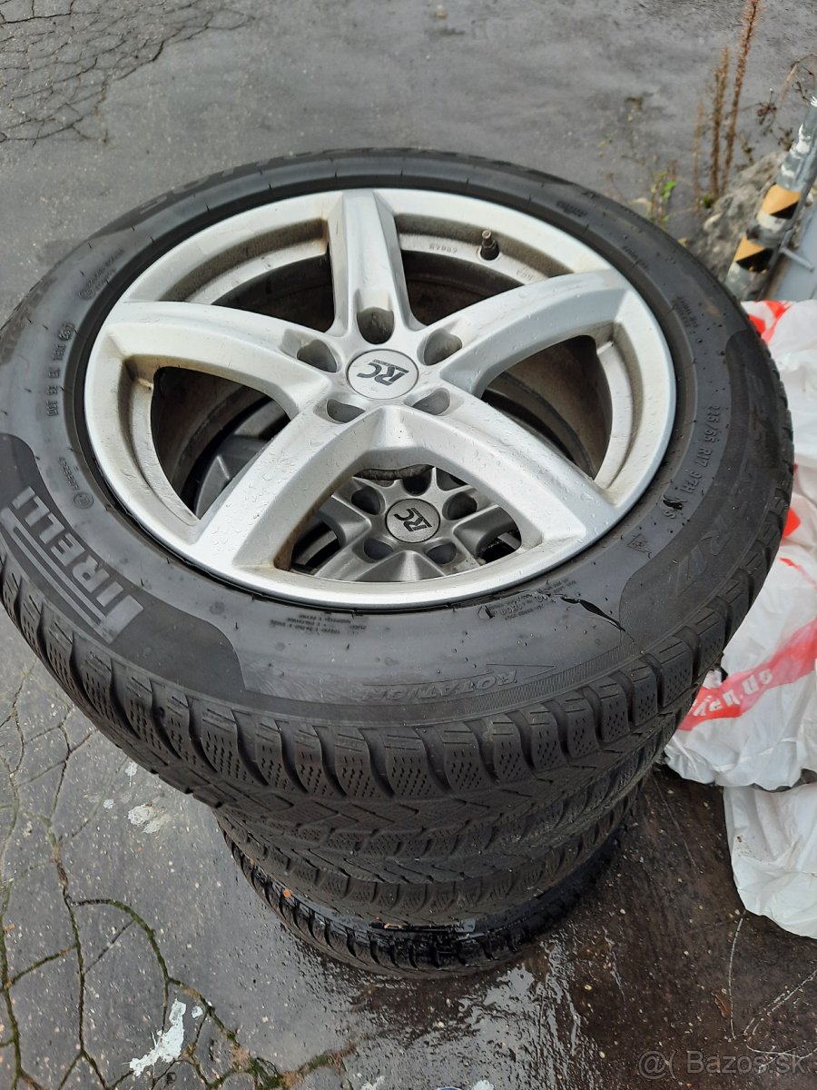 Predám na Audi A6, VW, zimné disky 225/55/17,  17tky.Pirelli