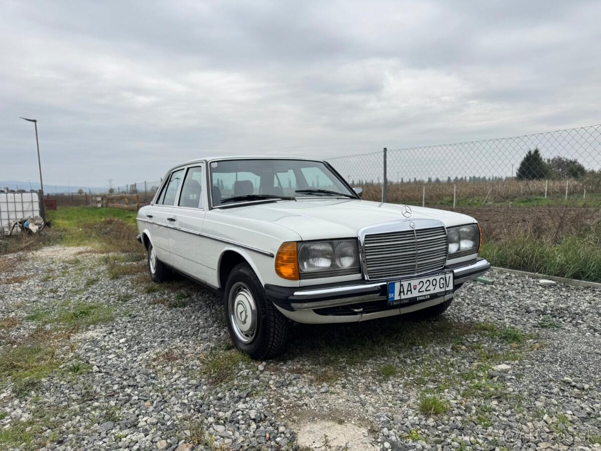 Mercedes 230 W123 1983