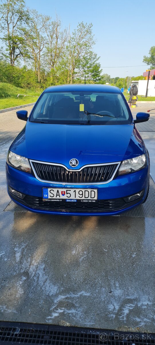 Predám škoda rapid spacebeak