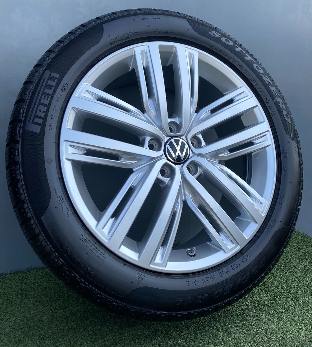 Originální Alu kola 5x112 VW Tiguan 235/50/19 TPMS