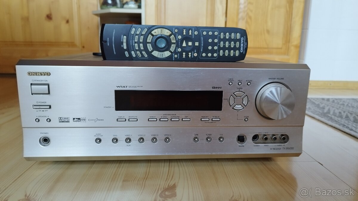 Onkyo TX-SR600E strieborný A/V receiver 6.1 x 130W