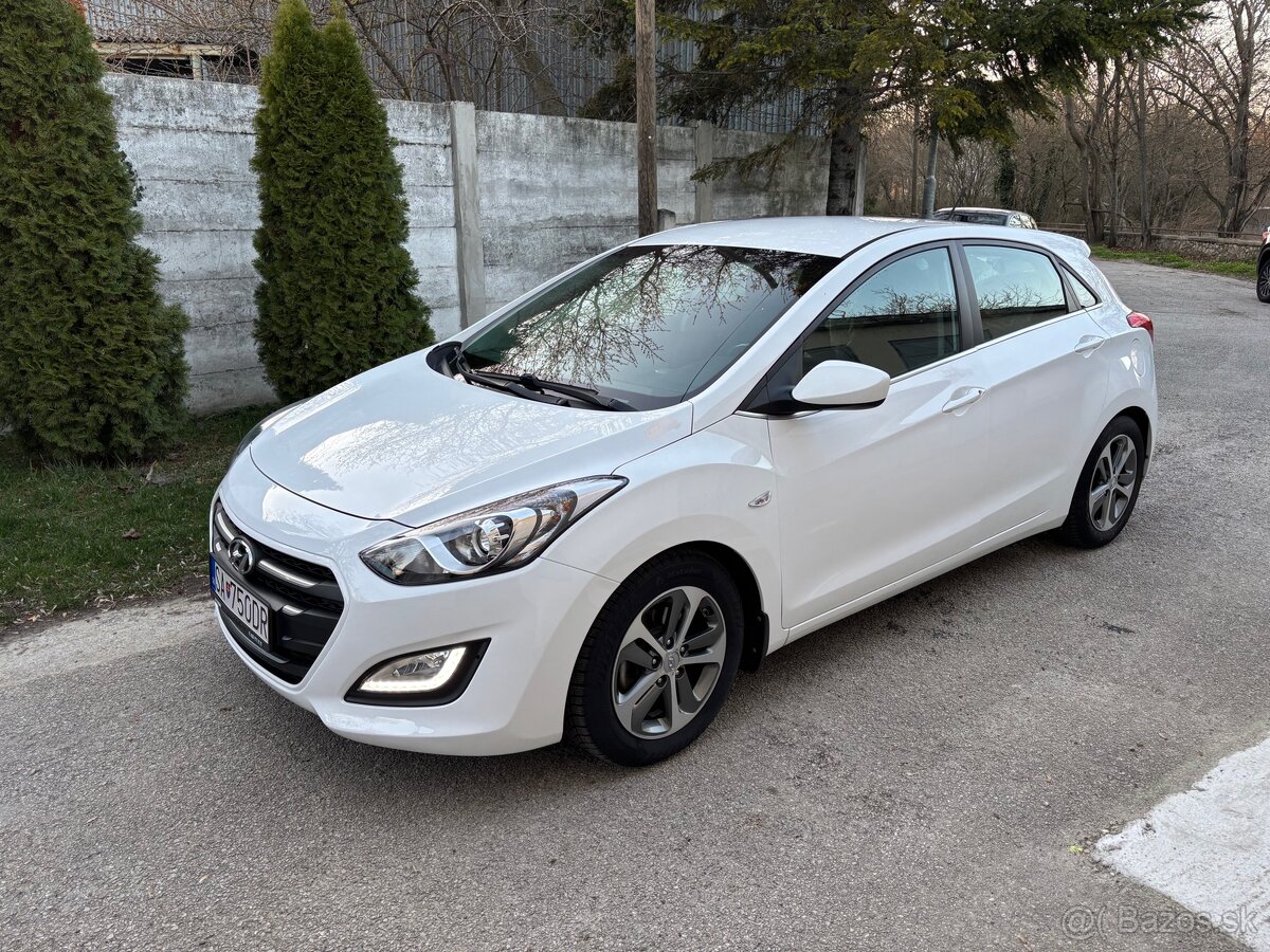 Predam Hyundai i30 v perfektnom stave 8100€