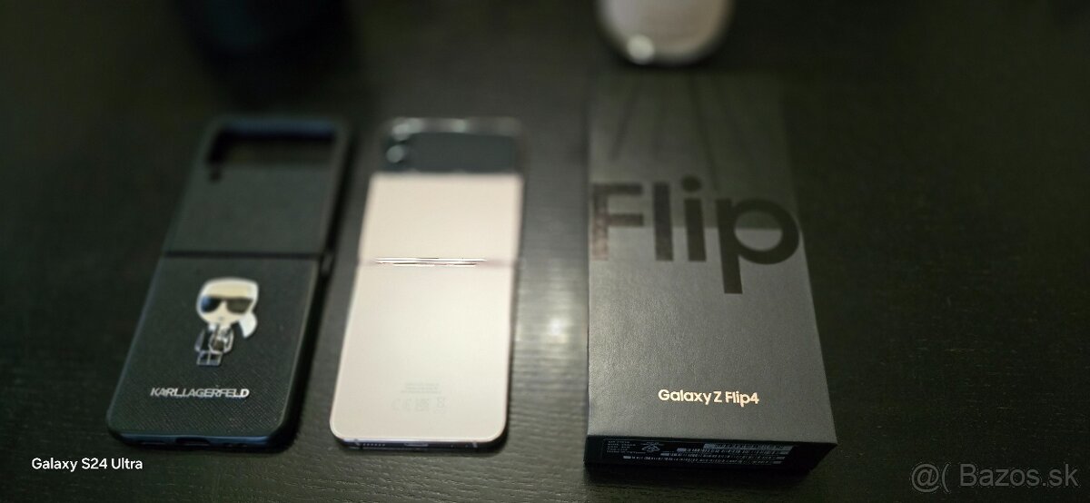 Samsung Galaxy Z Flip 4