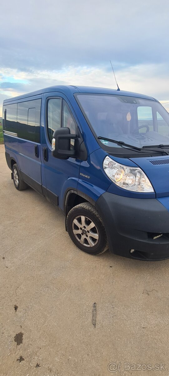 Peugeot Boxer Minibus 8miestné 2.2 88kw 8 miest.