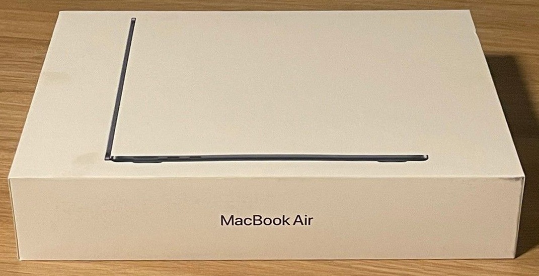 MacBook Air 13 Apple M4 / M3 - Silver / Midnight