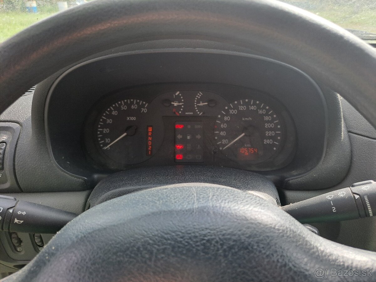 Renault Clio 1.6 automat