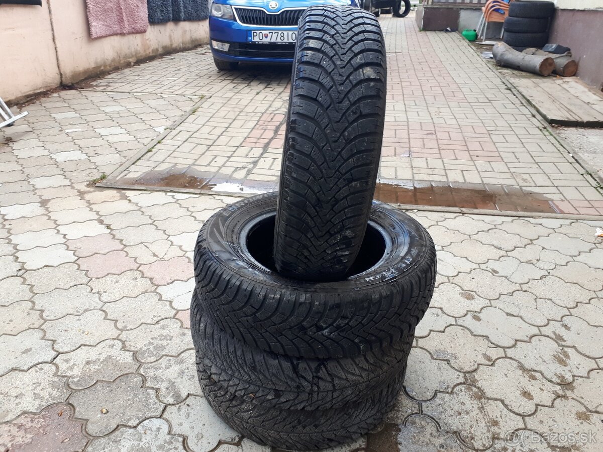 Predam preumatiky 175/70r14 zimne