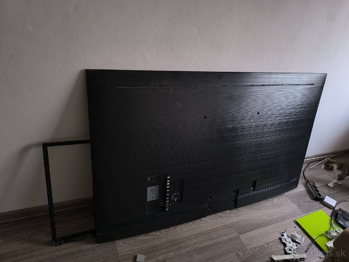 Samsung 75" TV. Na opravu