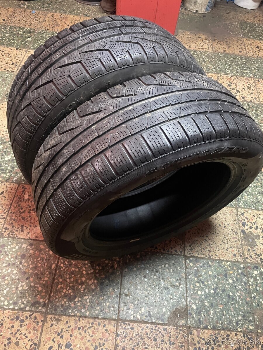 Predam zimne pneumatiky 235/55 r18 PIRELI