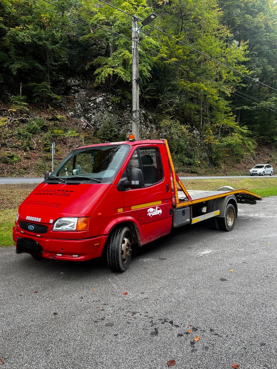 Ford Transit 2.5D odťahový špecial