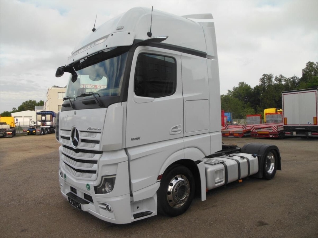 Mercedes-Benz Actros 1851 LowDeck, Nezávislá