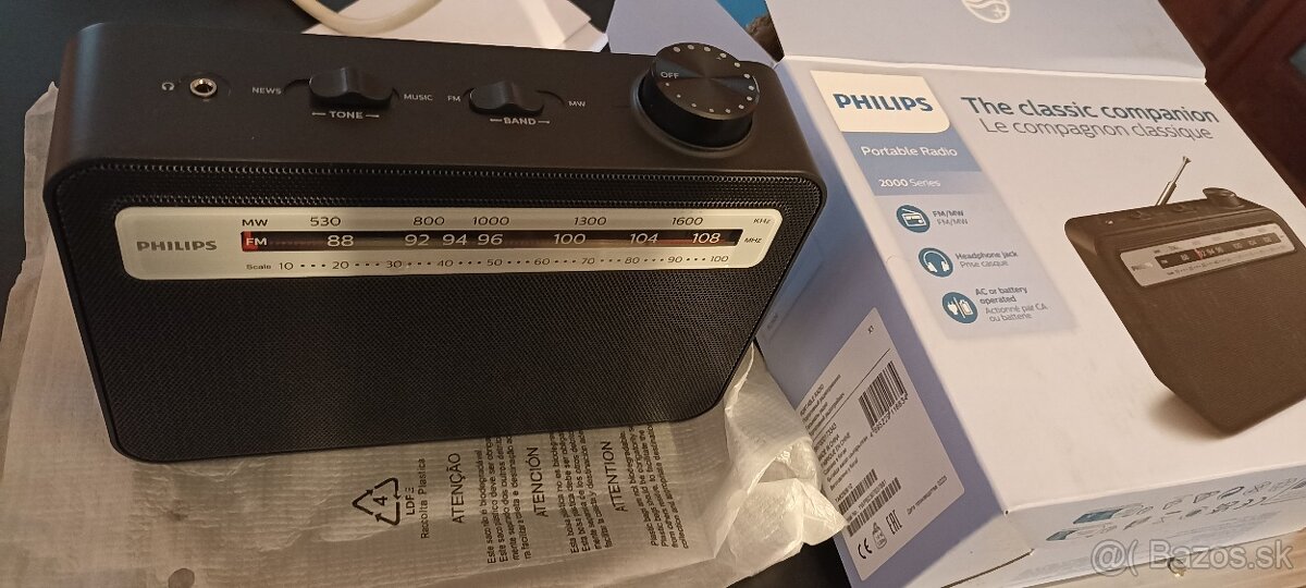 Predam pokazene radio PHILIPS TAR 2506