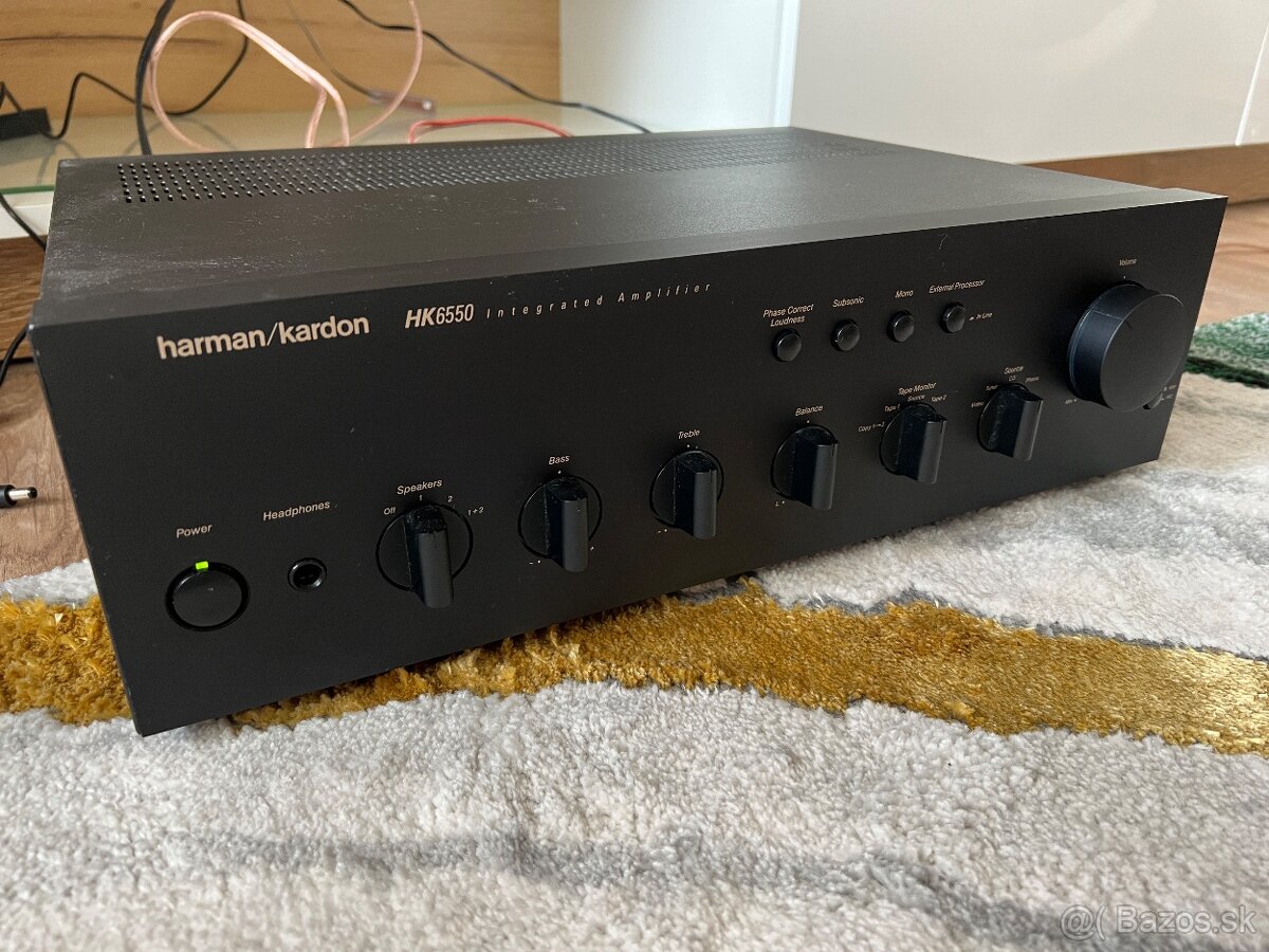 Harman Kardon Stereo