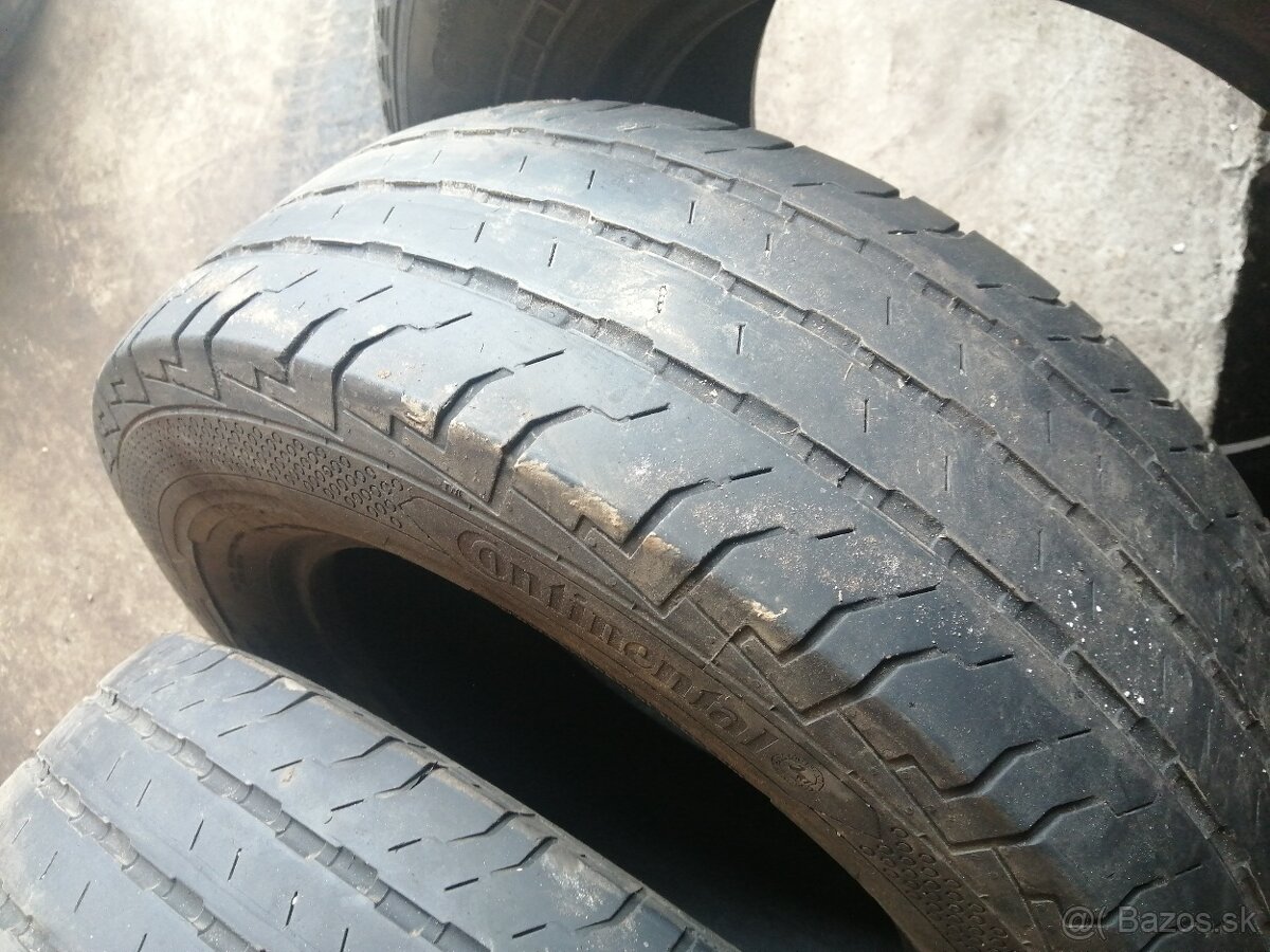 215/70 r15c