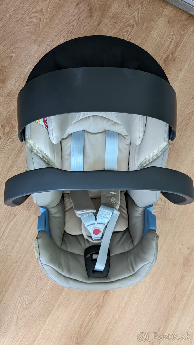 Cybex Aton 5 Gold Classic Beige