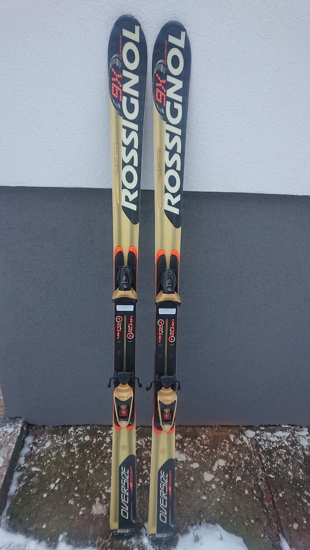 ROSSIGNOL 9X race carve 160 cm rádius 16 m