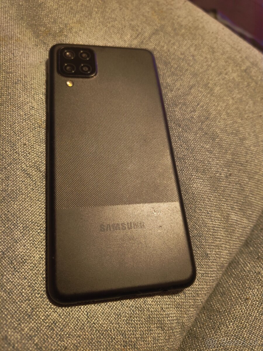 Samsung A12