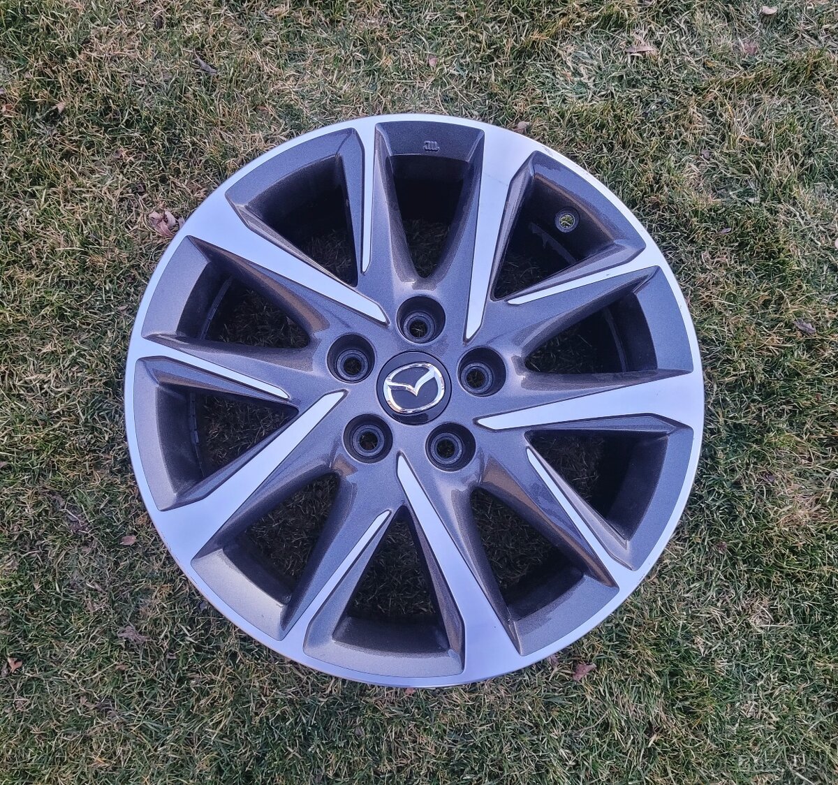 5x114,3 R17 Mazda