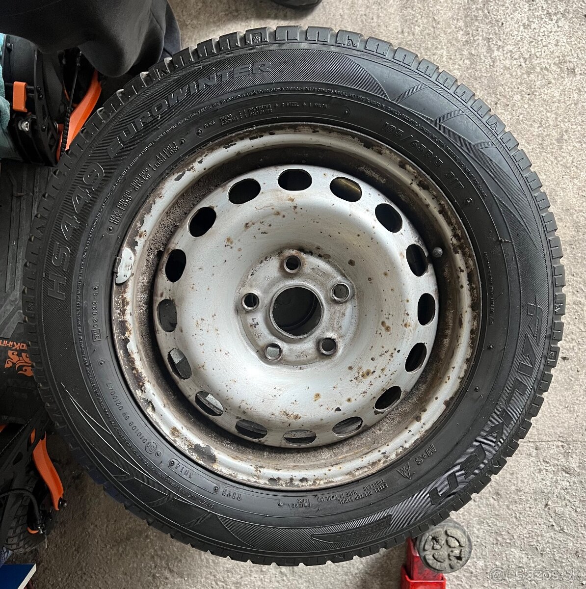 Disky a zimne pneu Falken 195/56 R15 vhodné pre VW group