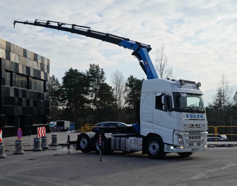 Volvo FH 550 - 6x2 - Tahač+HR-HMF 3220 K-8+Naviják–EURO 6