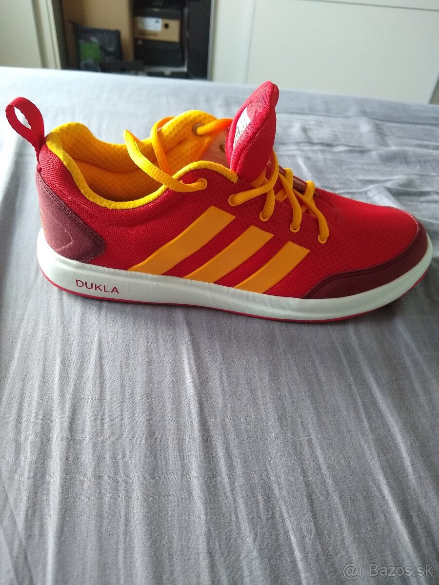 Adidas Dukla BB