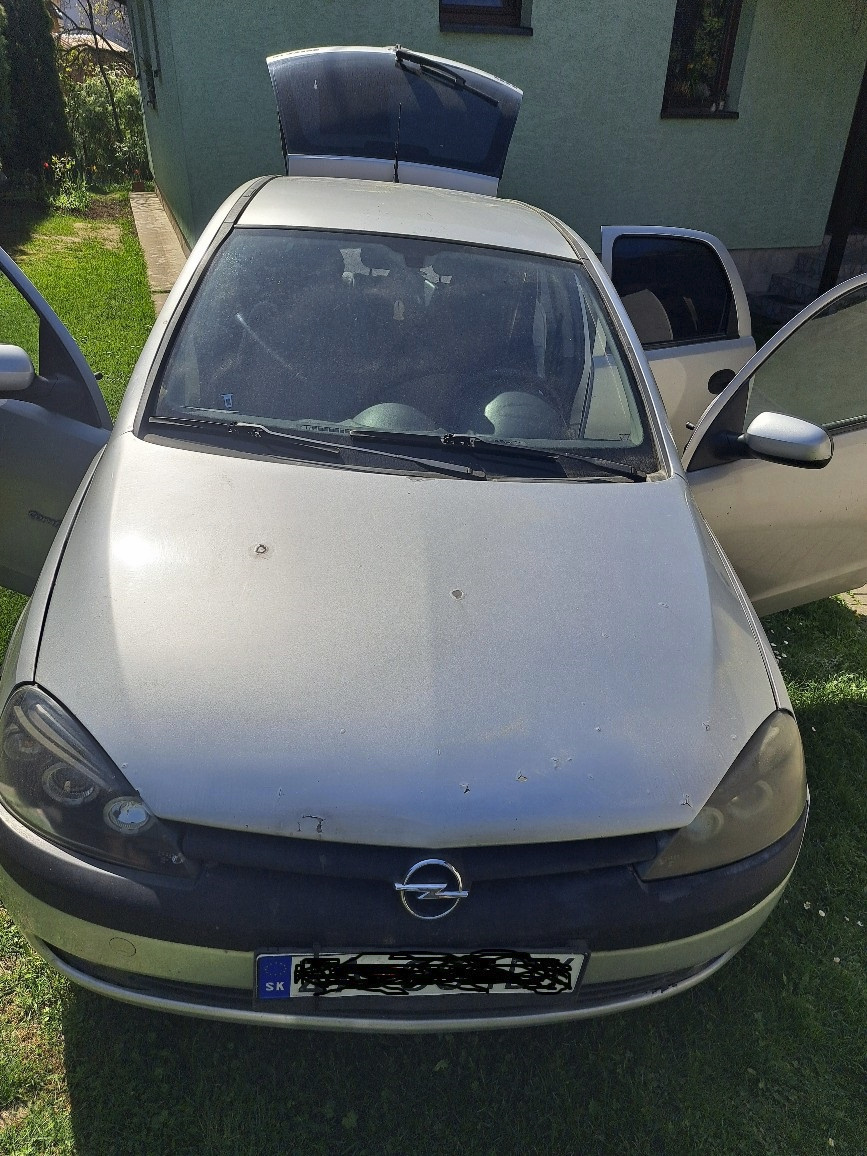 Predám Opel Corsa C 1.2 16V COMFORT 55kW, 75k