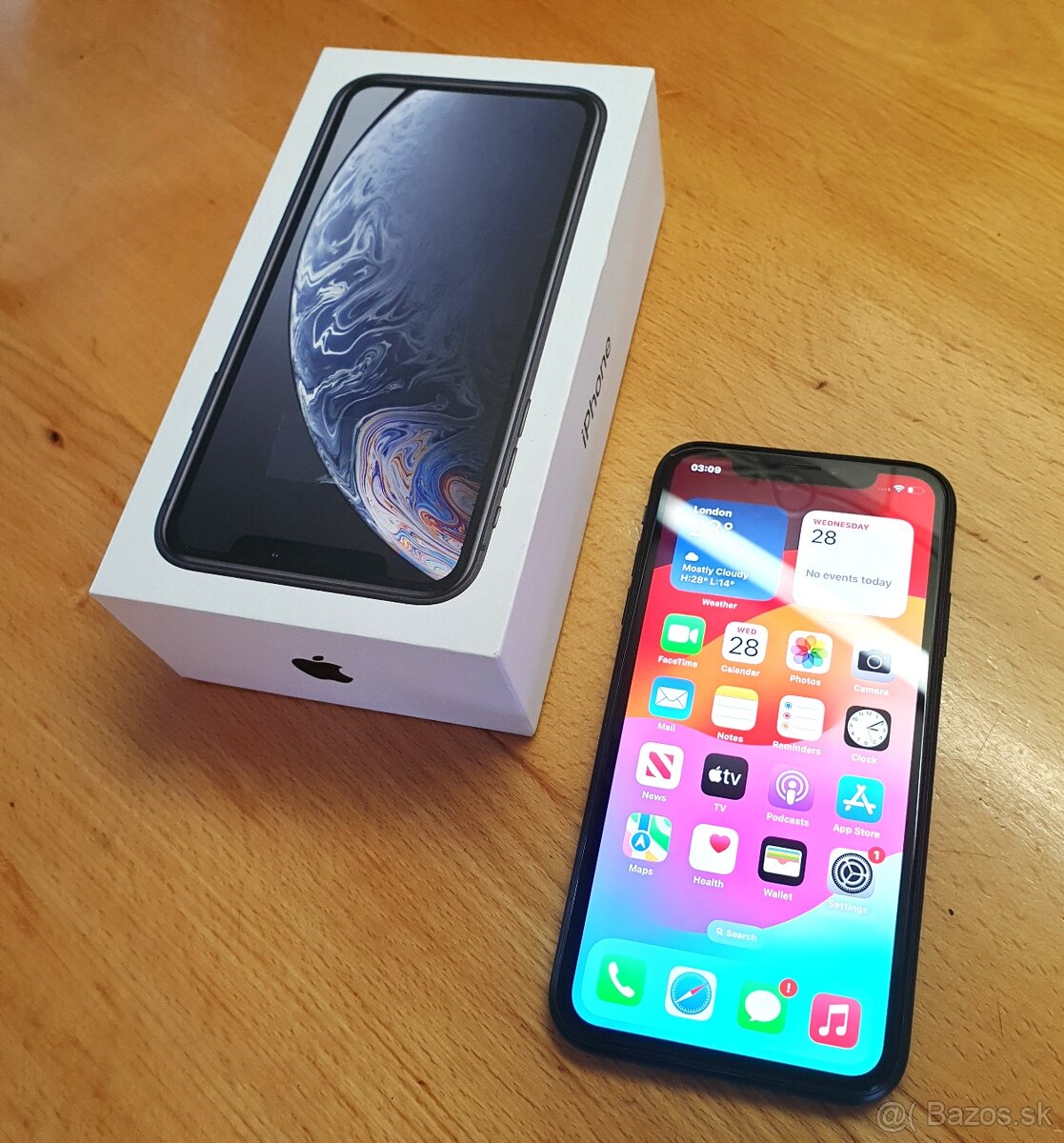 pekný zachovalý iPhone XR 64GB 91%baterka