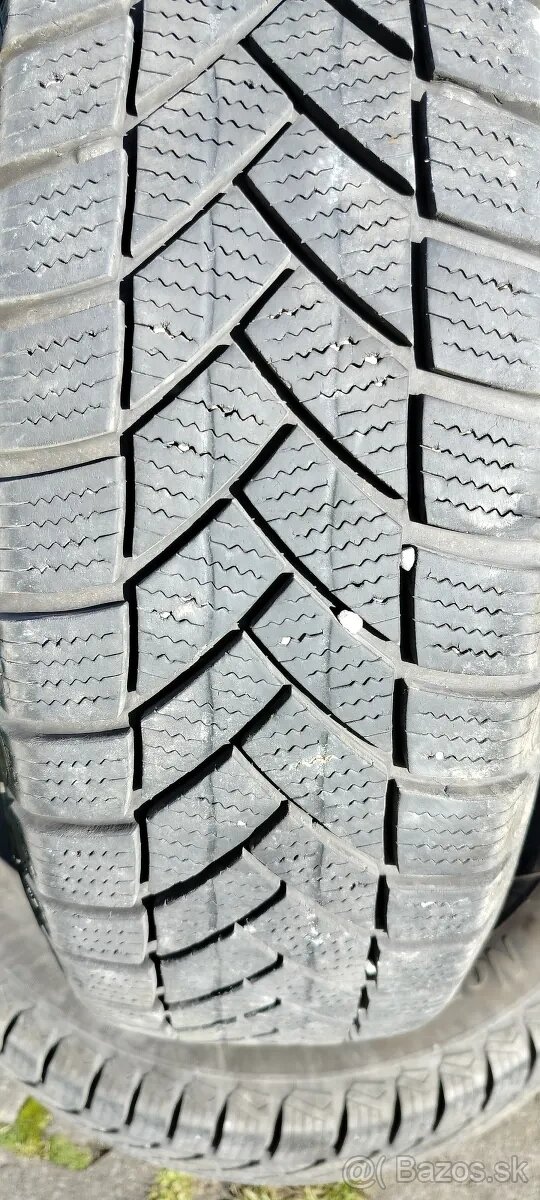 Predám 2 zimné pneumatiky 175/65 R14 82T Matador