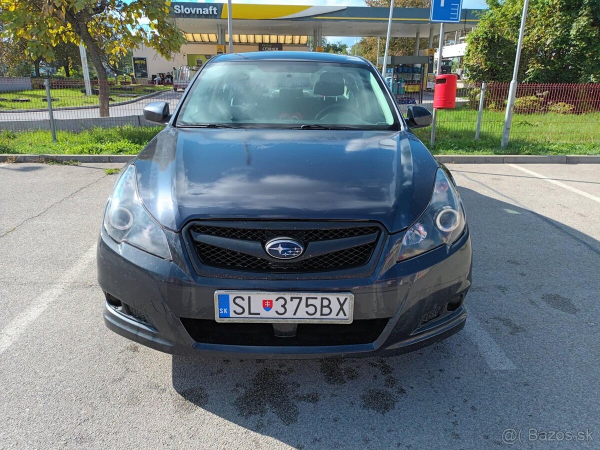 Subaru Legacy 2.5i CVT