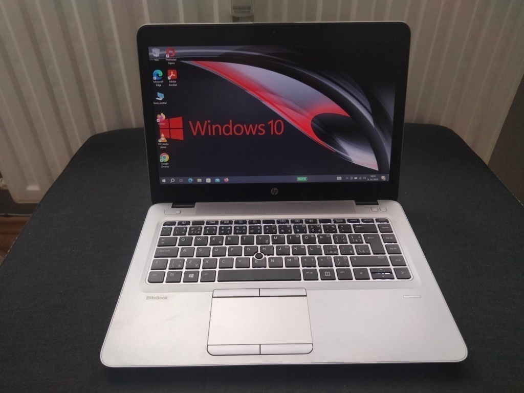 Hp elitebook 745 G4 , AMD A10 quad core ,16gb ram , ssd+hdd