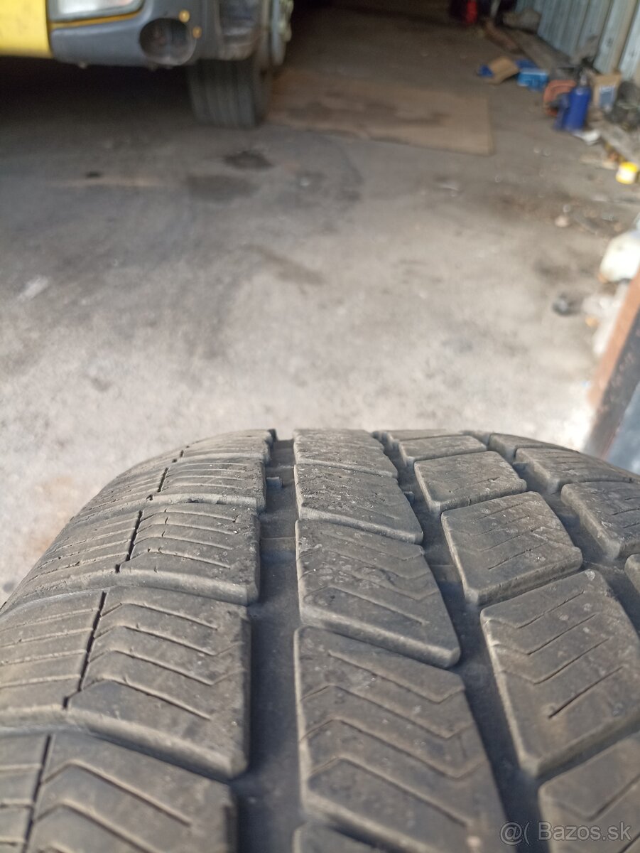 Zimné Barum 255/55R18