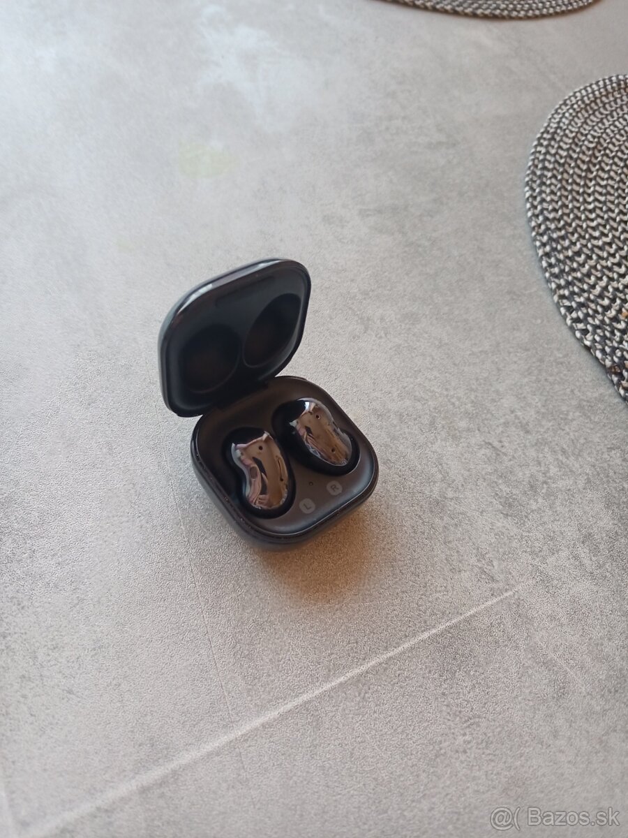 Samsung Galaxy Buds Live