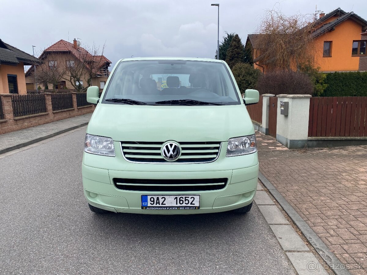 Volkswagen Caravelle 2.5TDI 128Kw 4-Motion 2009 rok