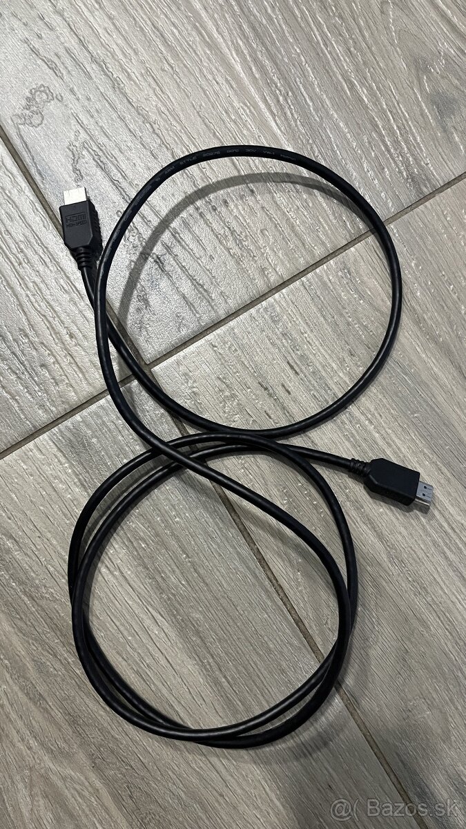 Kabel HDMI na HDMI 1,8 m - AKO NOVY