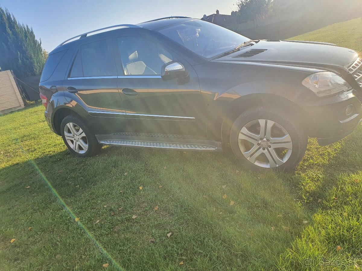 Predám Mercedes-Benz ML 320 , W164