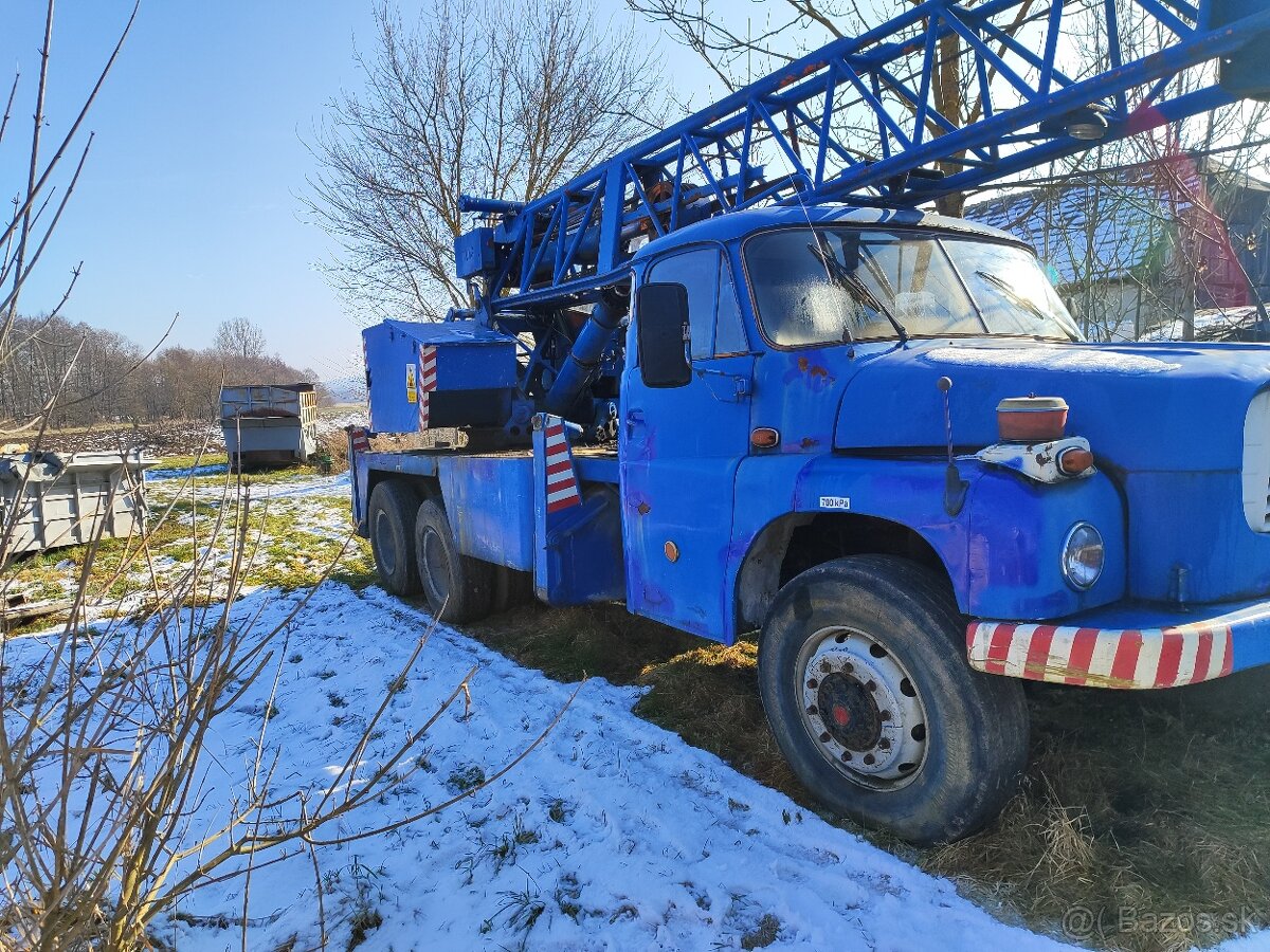 Tatra 148 Žeriav