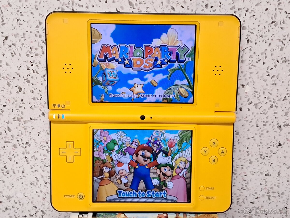 ☆ NINTENDO DSi XL