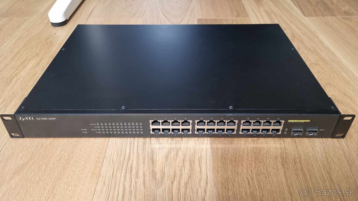 Switch ZyXEL GS1900-24HP Smart, 24x GLAN s PoE, 2x SFP, 170W