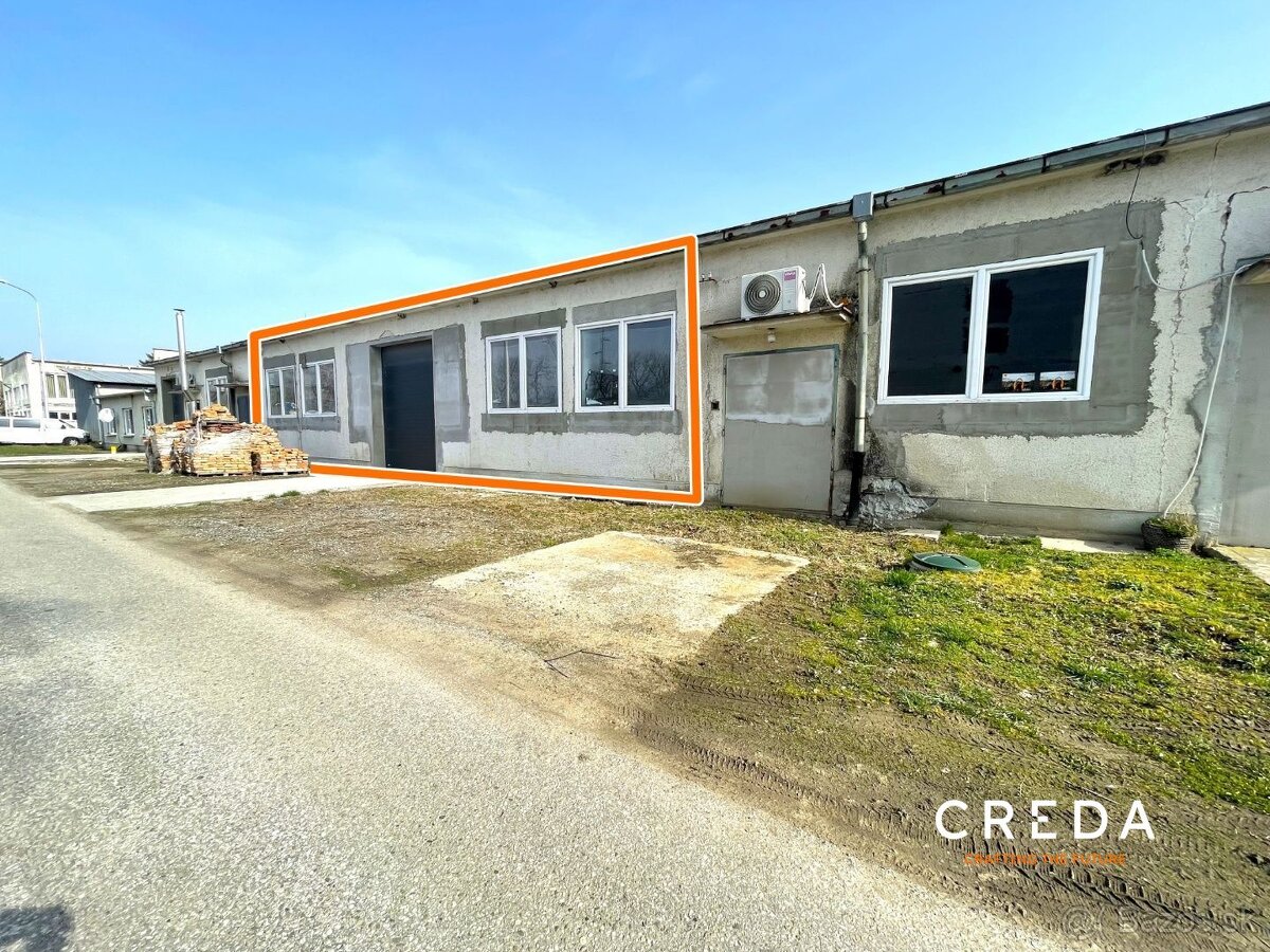 CREDA | prenájom komerčného priestoru 330 m2, Nitra